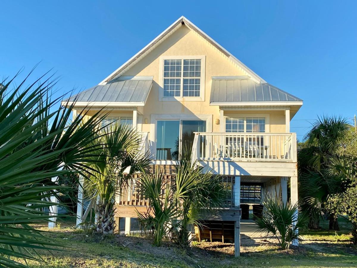 Gulf Front And Pet Friendly Home With Spacious Open Deck With Gorgeous Views! Port St. Joe Exterior photo